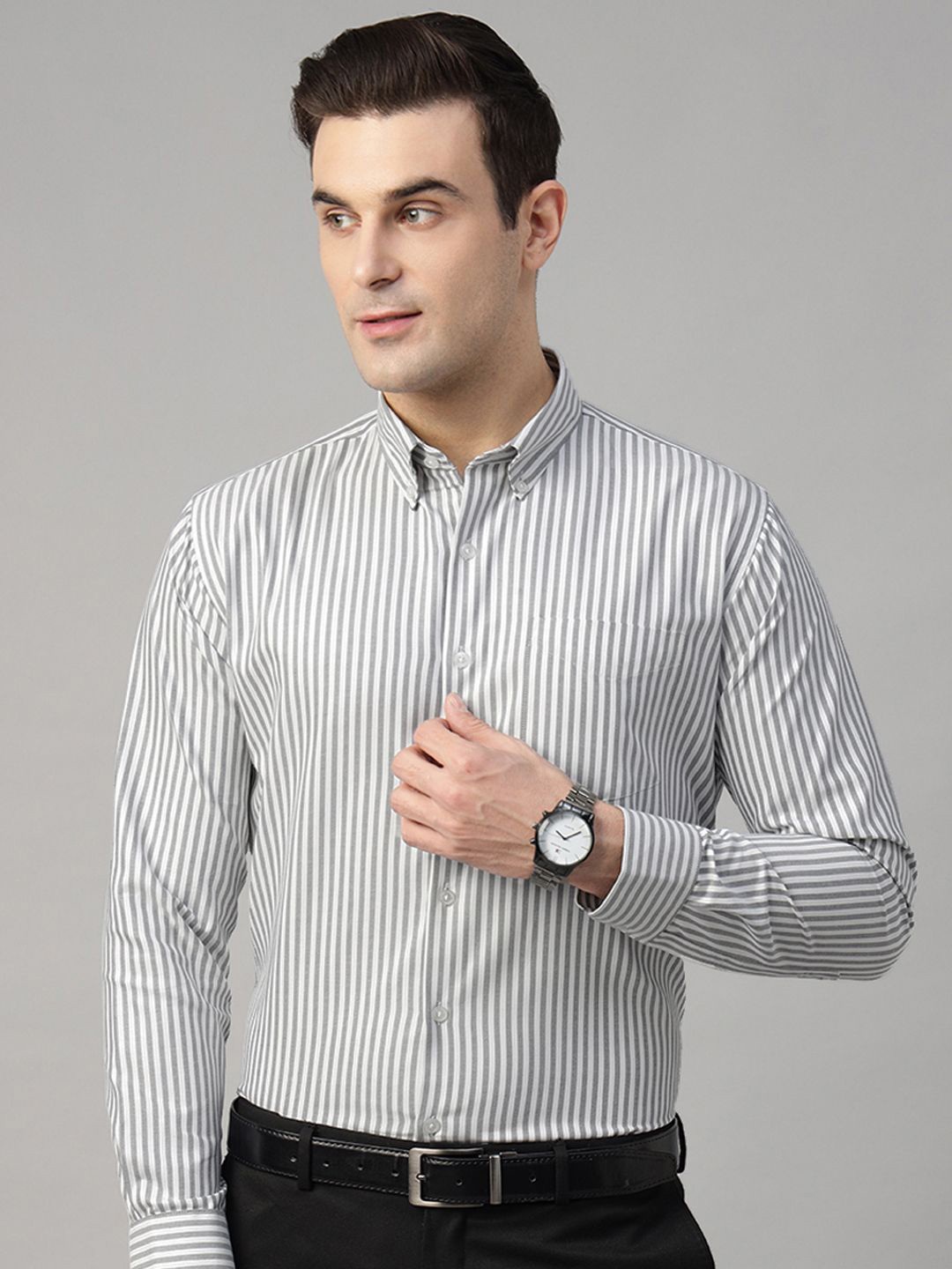 

Hancock Men Standard Striped Slim Fit Opaque Wrinkle Resistant Oxford Weave Formal Shirt, White