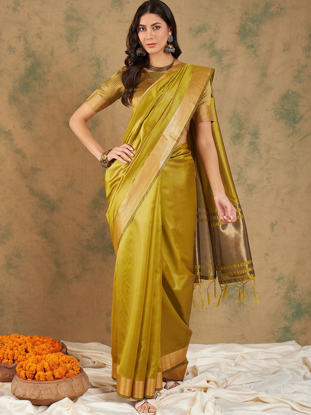 

Suha Woven Design Organza Ready to Wear Saree, Yellow