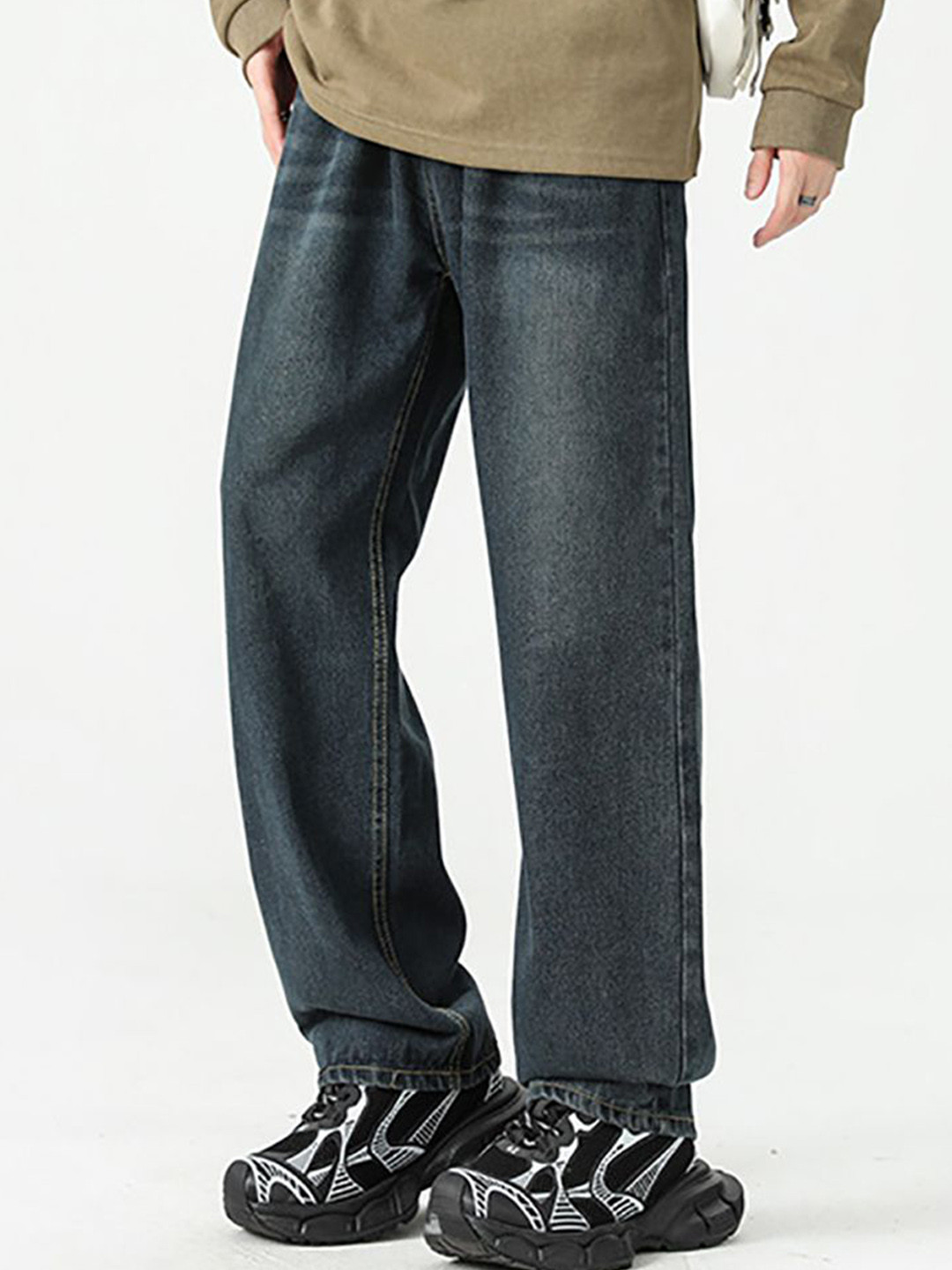 

StyleCast x Revolte Men Straight Fit Light Fade Jeans, Blue