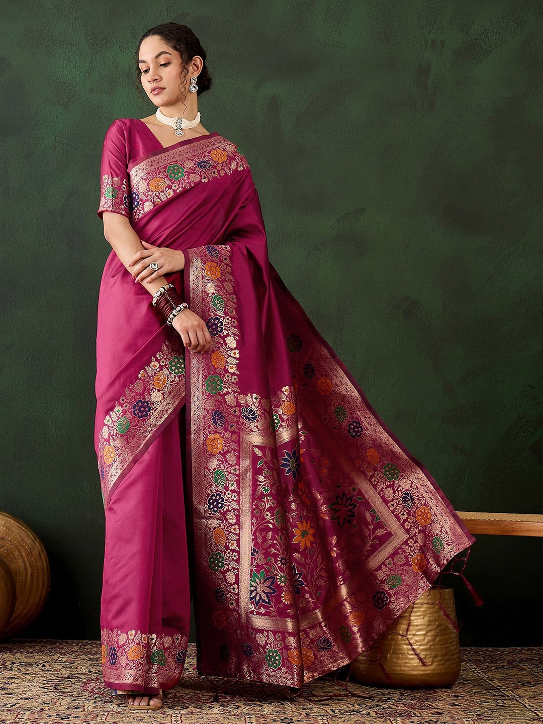 

Suha Woven Design Zari Silk Blend Saree, Pink