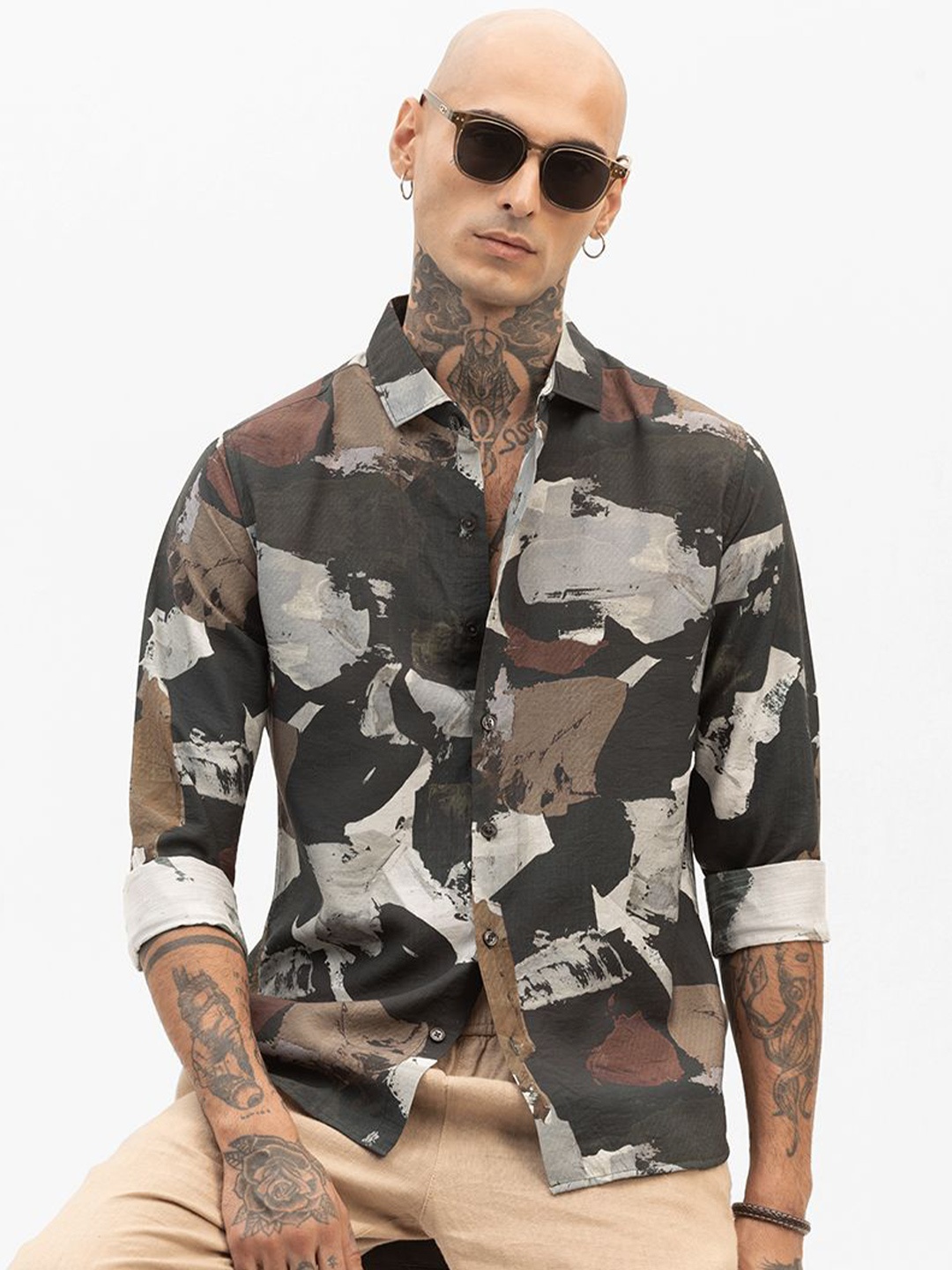 

Snitch Men Smart Slim Fit Opaque Printed Casual Shirt, Olive