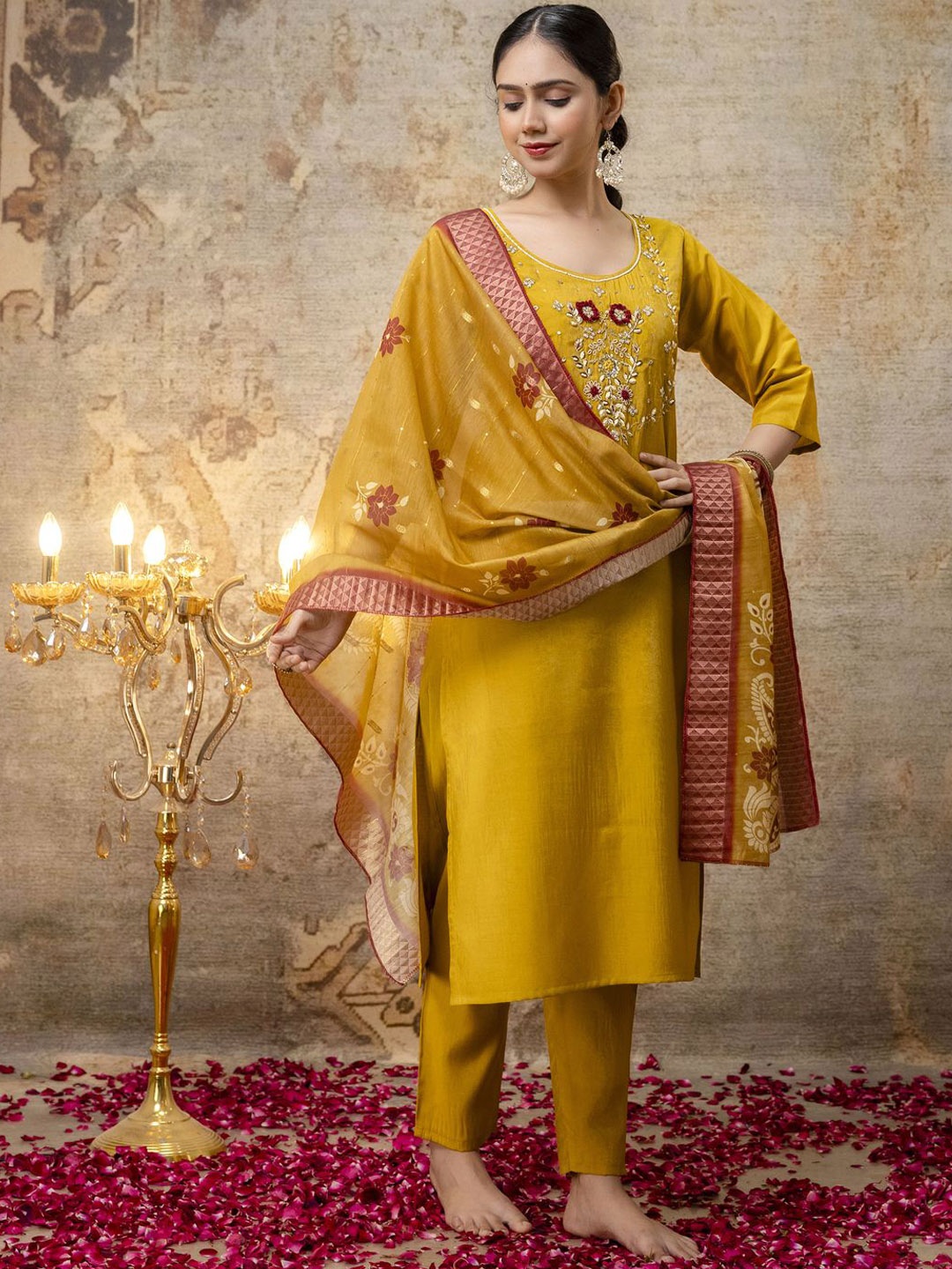 

VredeVogel Women Regular Kurta with Trousers & With Dupatta, Mustard