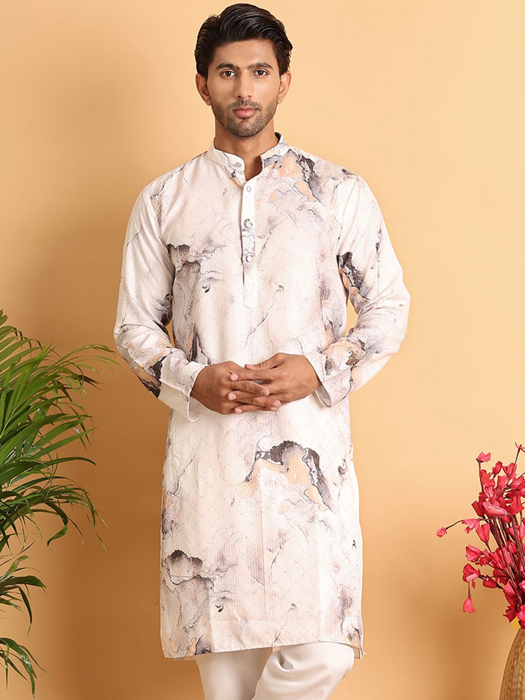 

Jompers Men Embroidered Sequinned Kurta, White