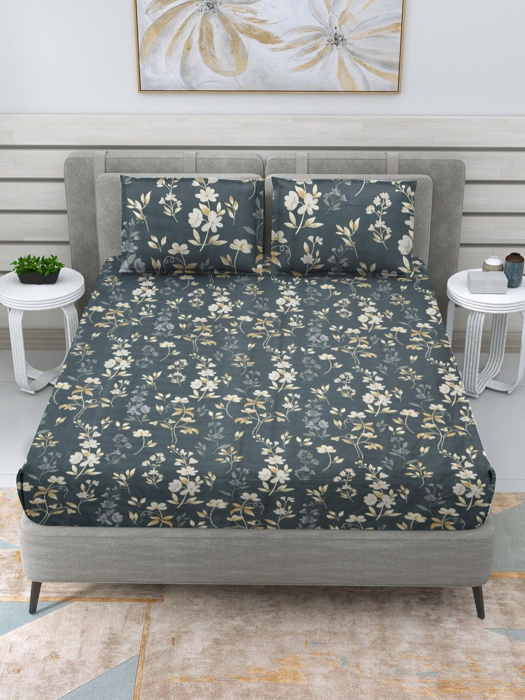 

RRC Grey & Beige Floral 144TC Microfiber Queen Bedsheet & 2 Pillow Covers 2.28 m x 25.4 m