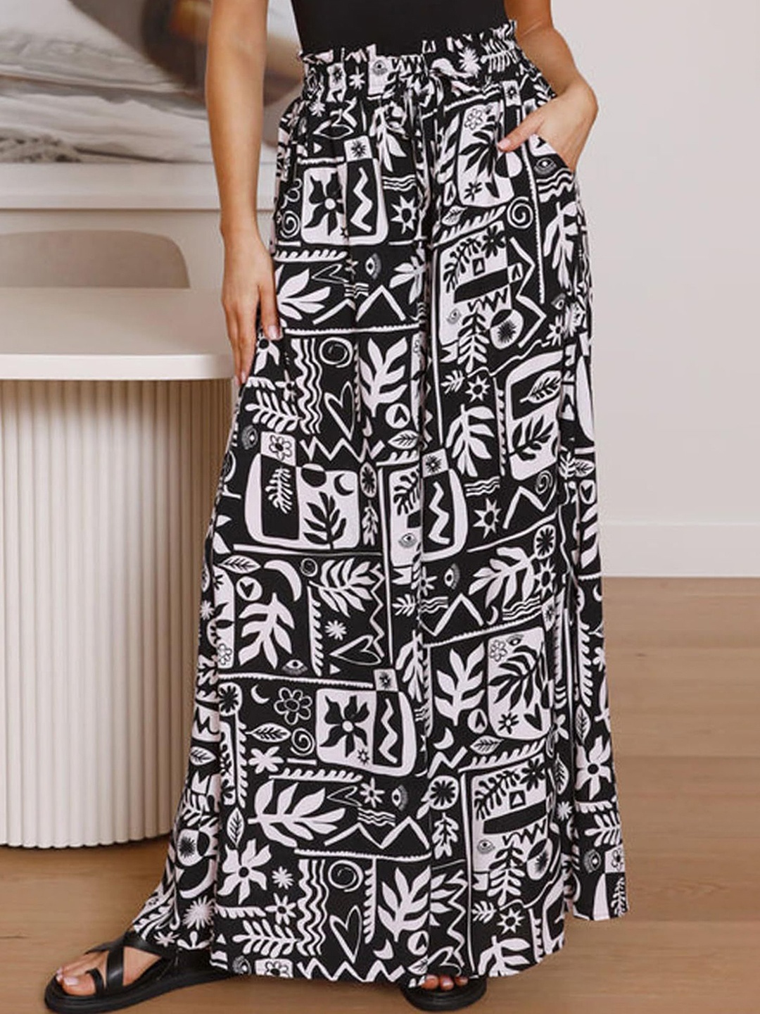 

LULU & SKY Women Geometric Print Loose Fit High-Rise Parallel Trousers, Black