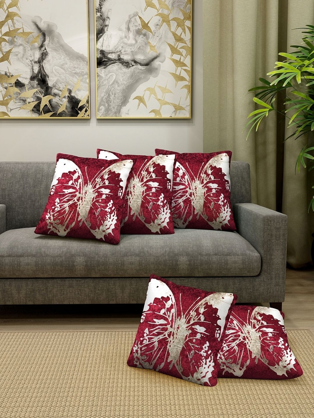 

Aura Maroon & White 5 Pieces Colourblocked Velvet Square Cushion Covers