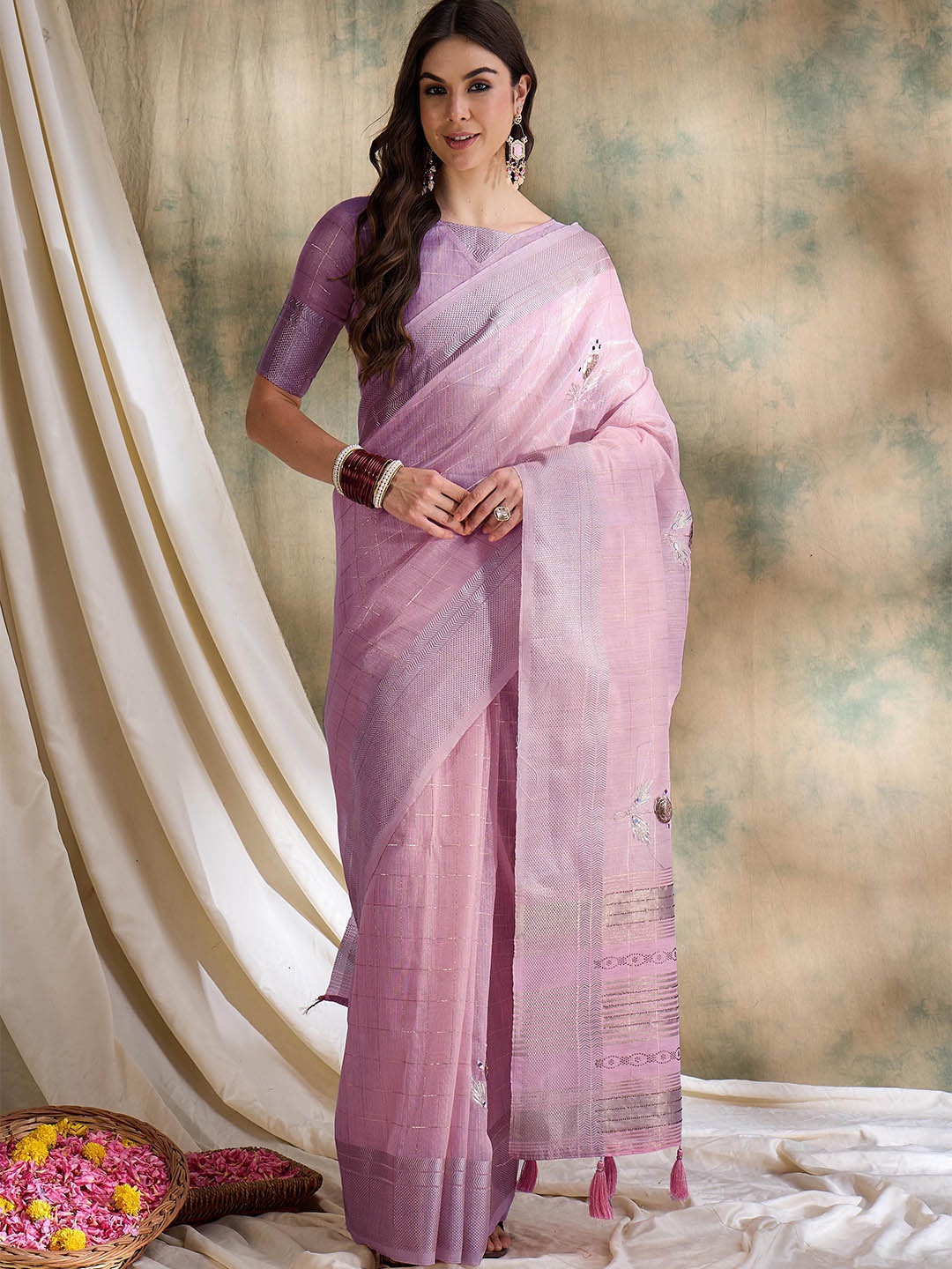 

Suha Embellished Beads and Stones Saree, Lavender