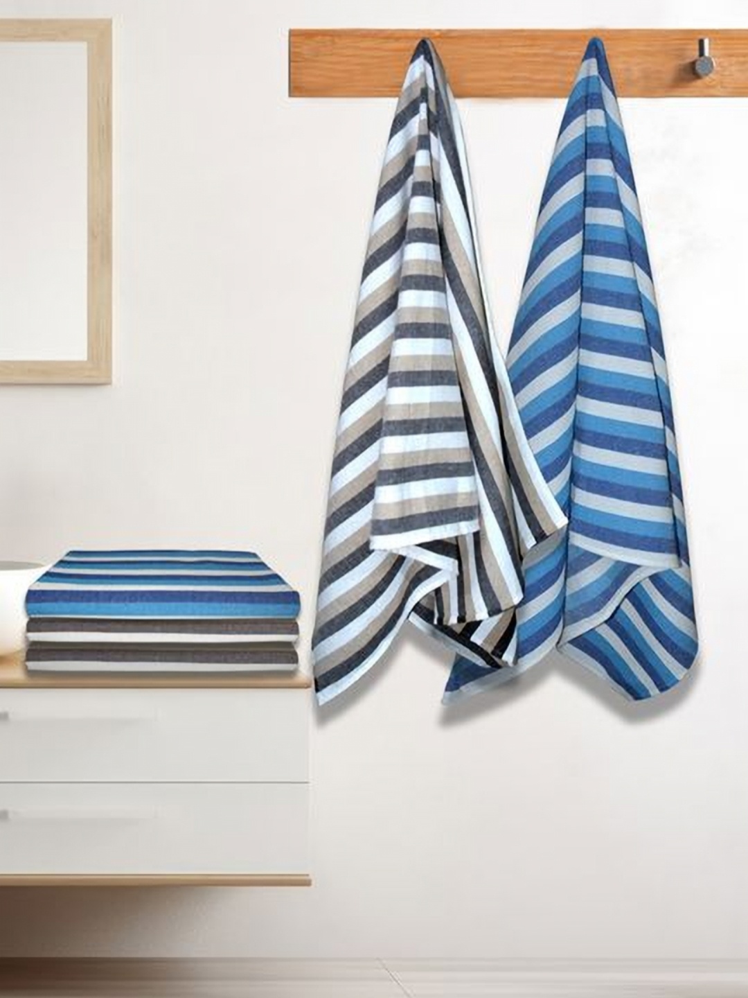 

Athom Living Blue & Black 5 Pieces Striped Cotton 210 GSM Bath Towel