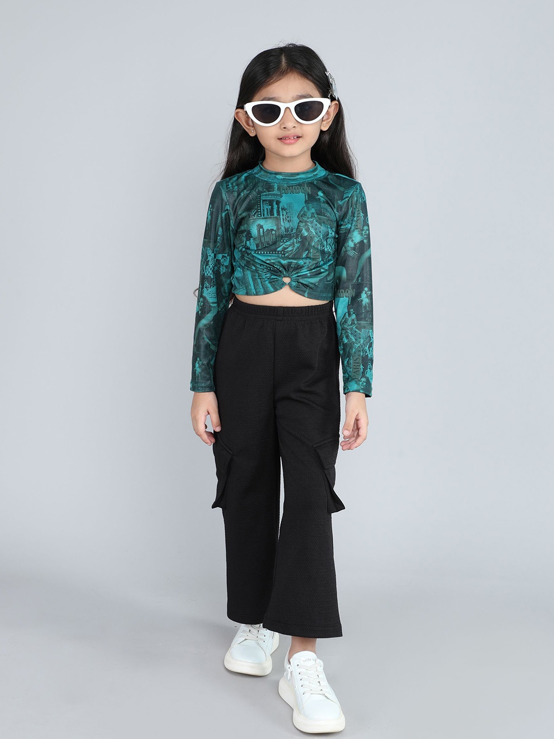 

taffykids Girls Printed Top with Trousers, Green