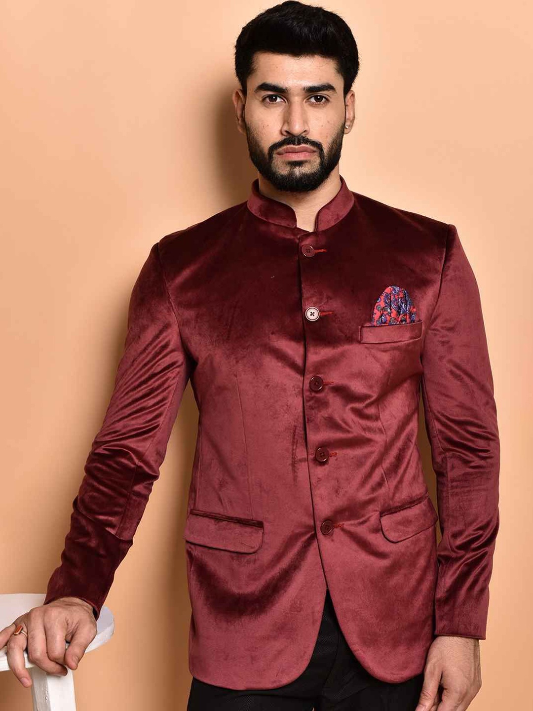 

PRINTINDIA Mandarin Collar Single Breasted Bandhgala Blazer, Maroon
