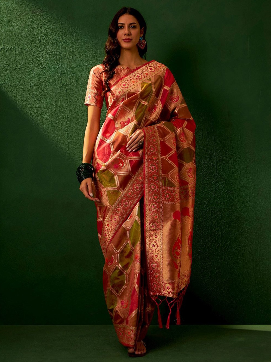 

Suha Woven Design Zari Organza Saree, Orange