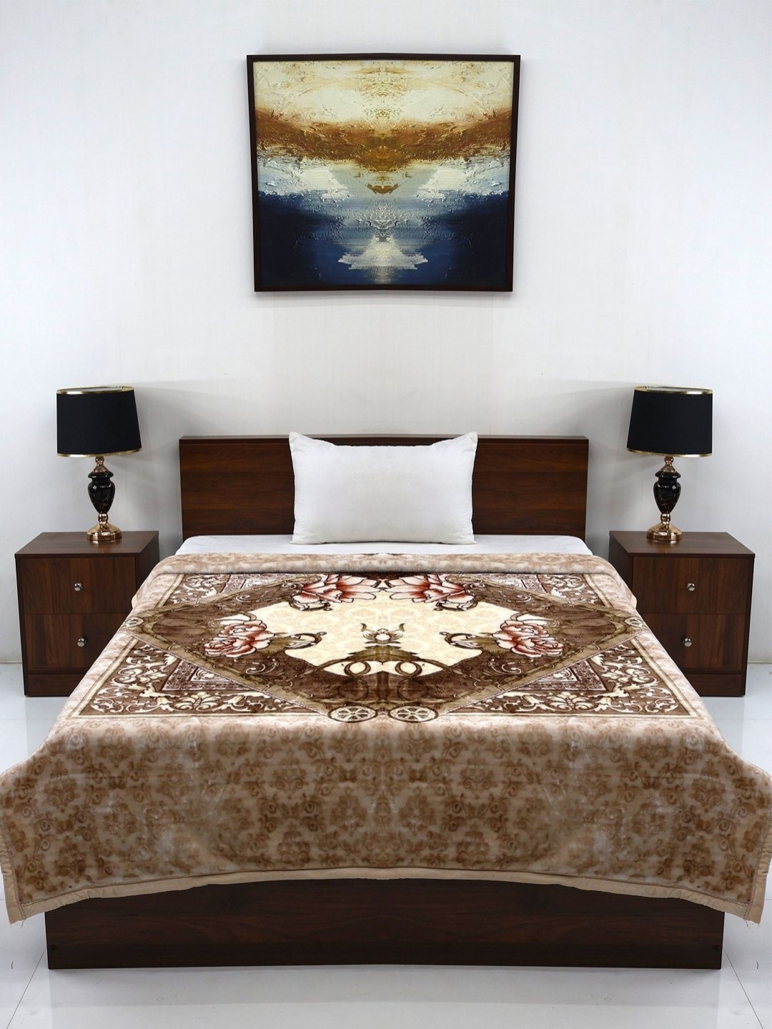 

Signature Brown & White Floral Heavy Winter 550 GSM Single Bed Blanket