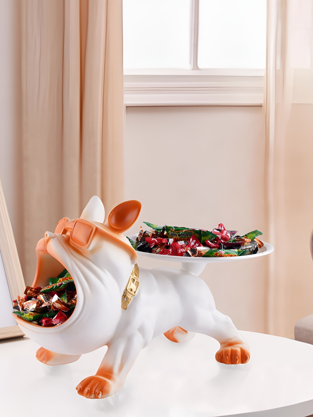 

Zart Dog Figurine Showpiece, White