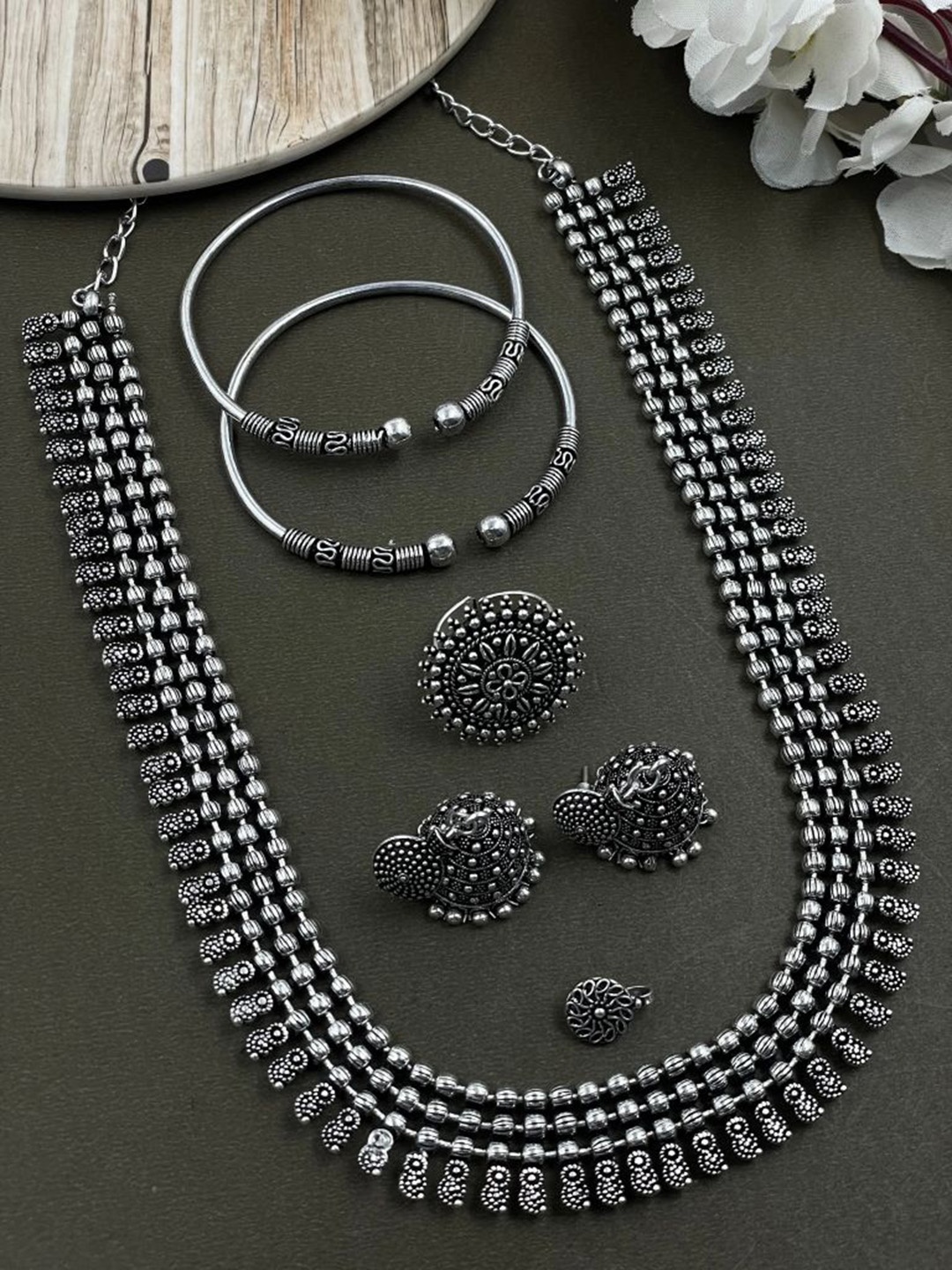 

NAMAN ARTS Soumya 3 Line Silver-Plated Oxidised Necklace Jewellery Set