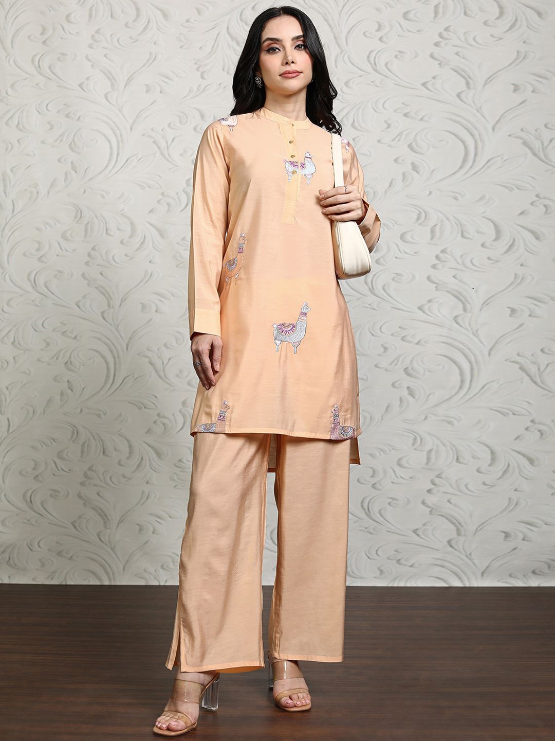 

Vishudh Embroidered Band Collar Tunic With Palazzo, Peach