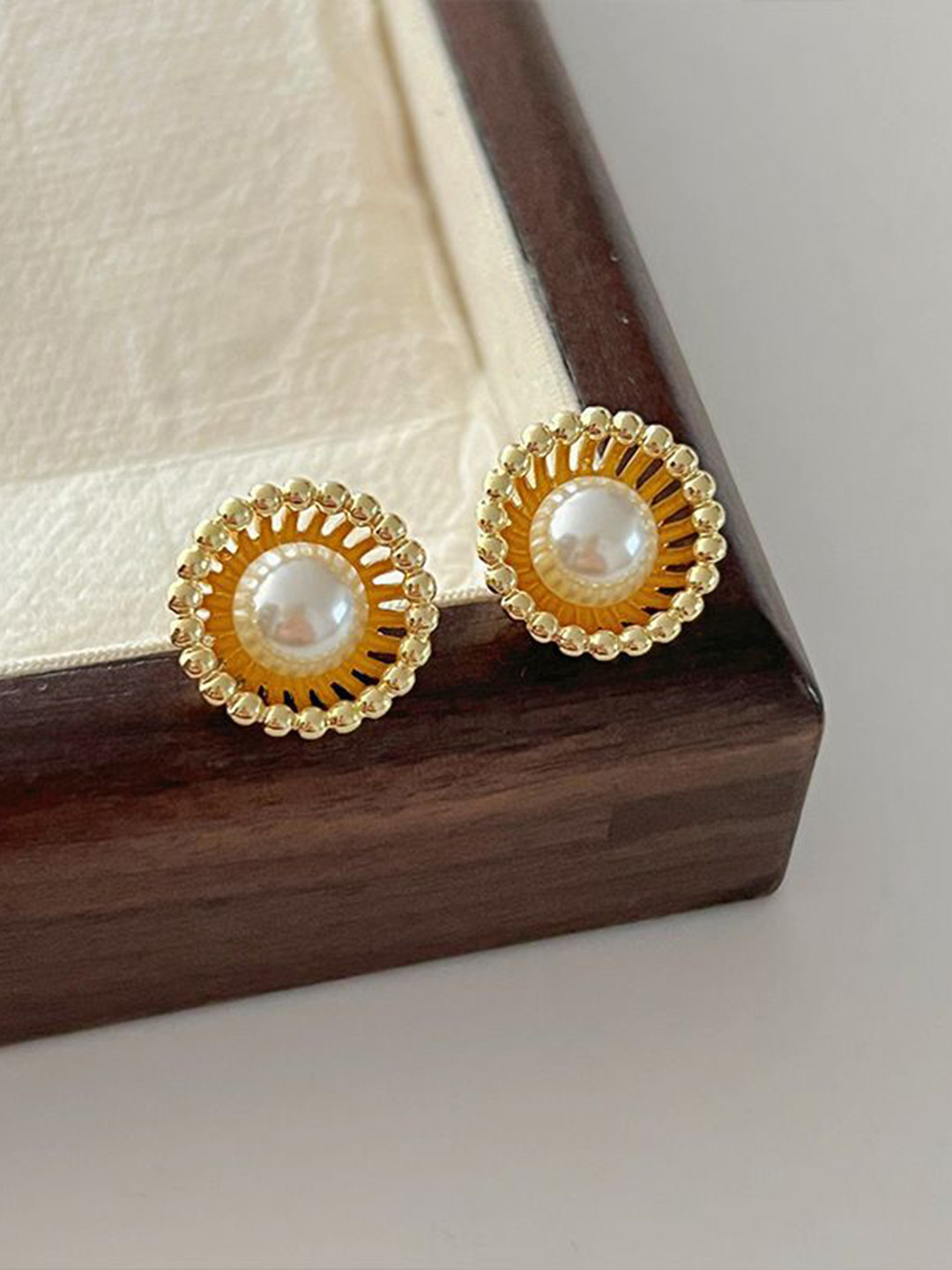 

Just Lil Things Contemporary Studs Earrings, Multi