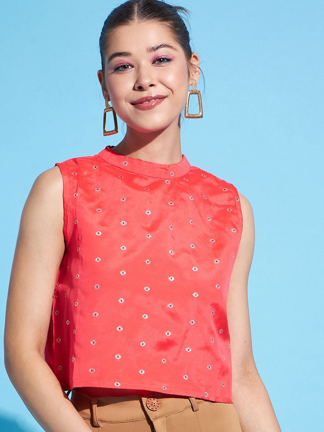 

DressBerry Women Geometric Printed Round Neck Crop Top, Red