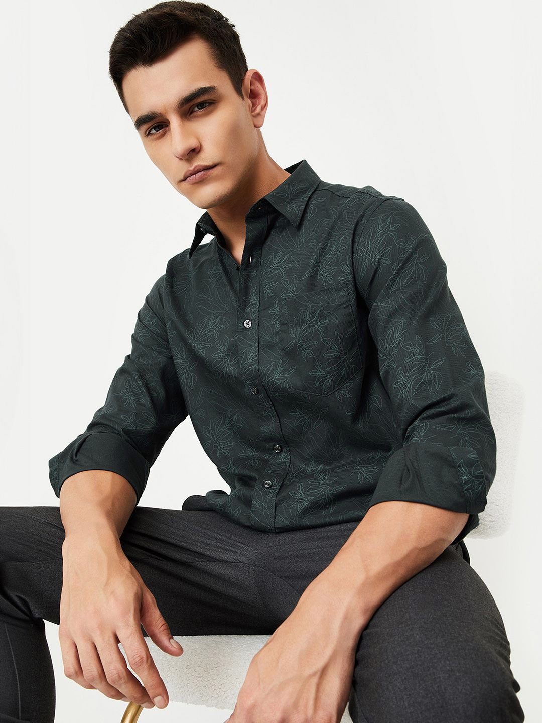 

max Men Floral Opaque Casual Shirt, Green