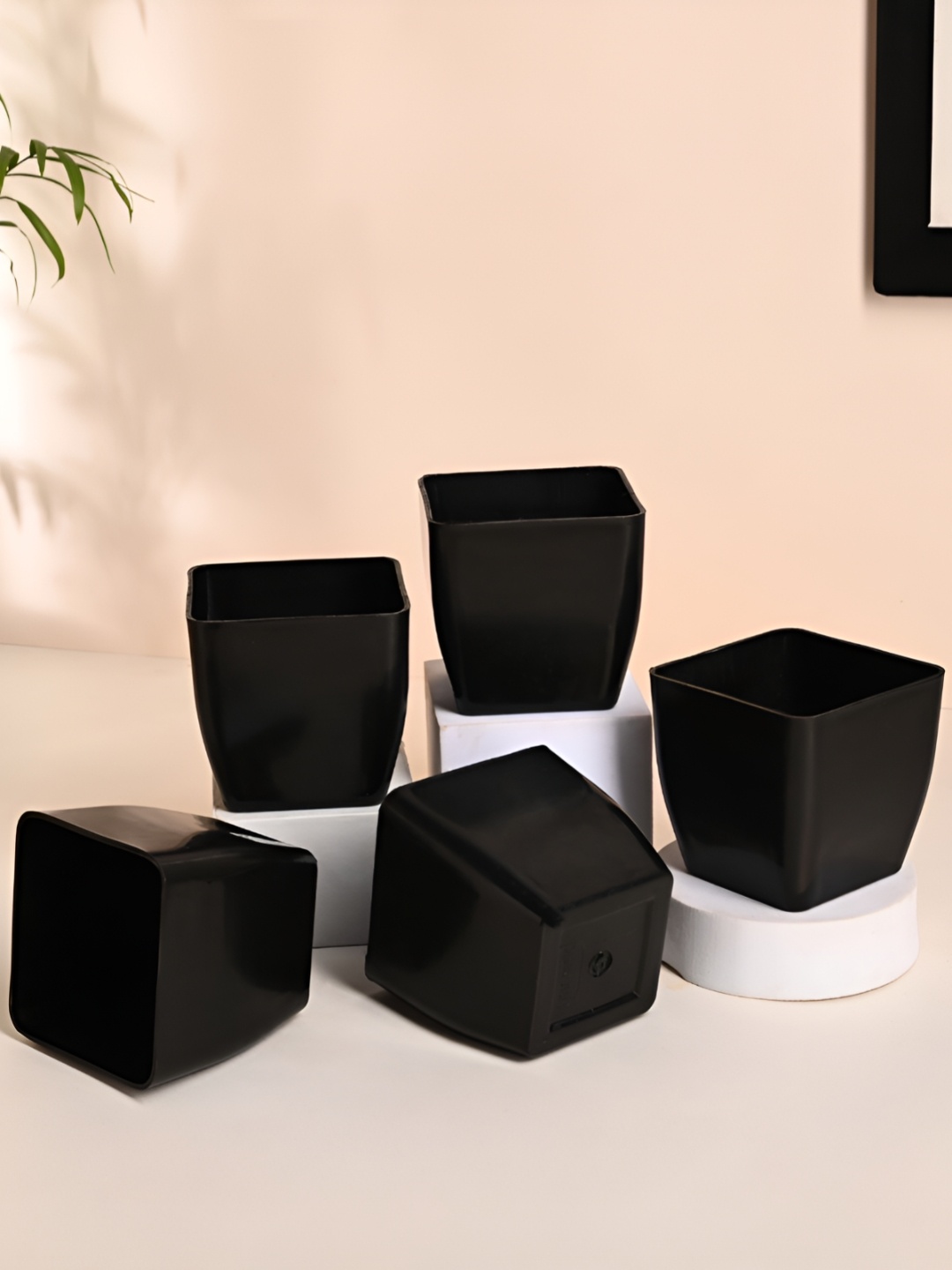 

Floweraura Black 5 Pieces Blossom Pots