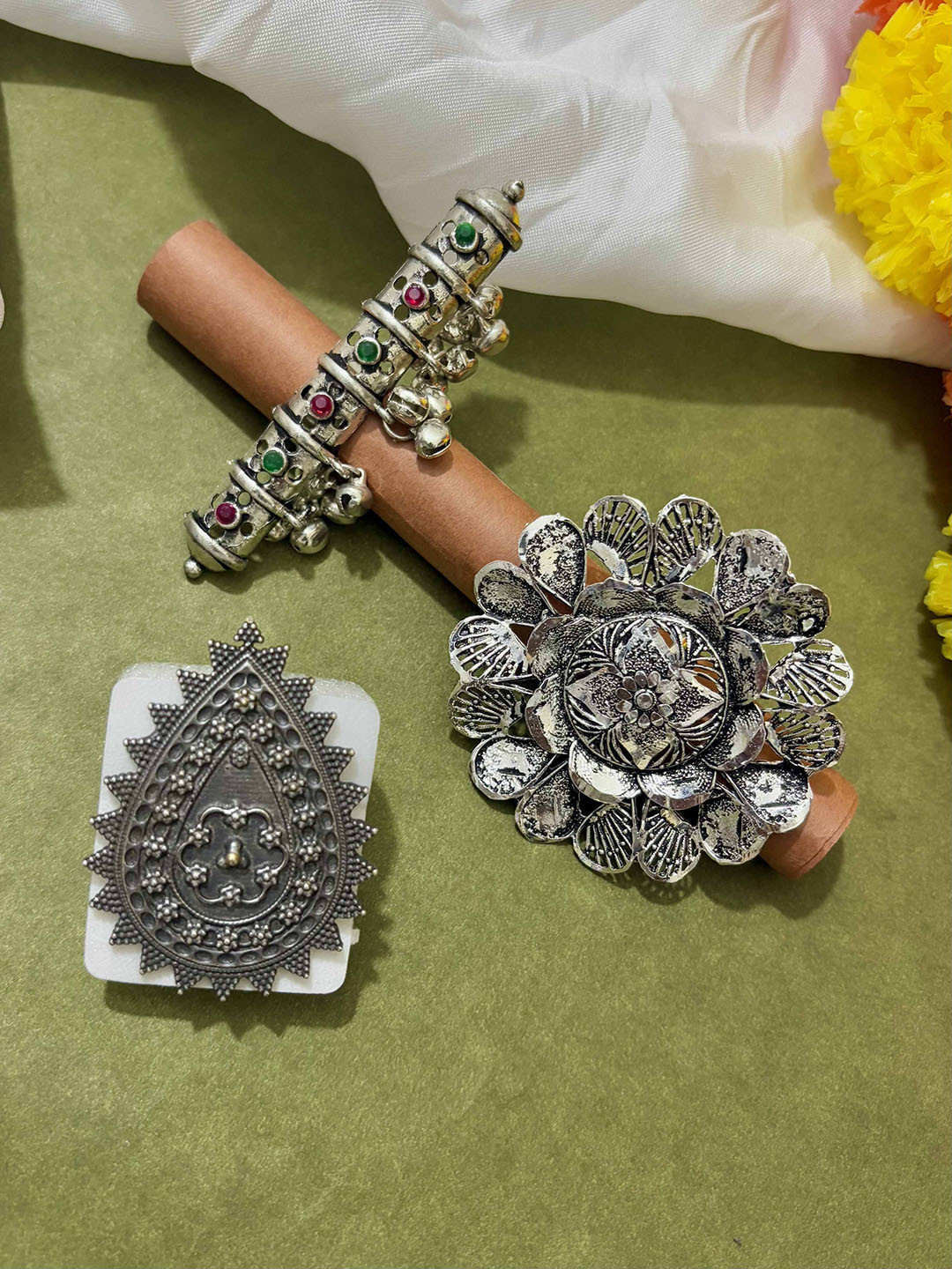 

ATIBELLE Set Of 3 Silver-Plated Stone studded Finger Rings