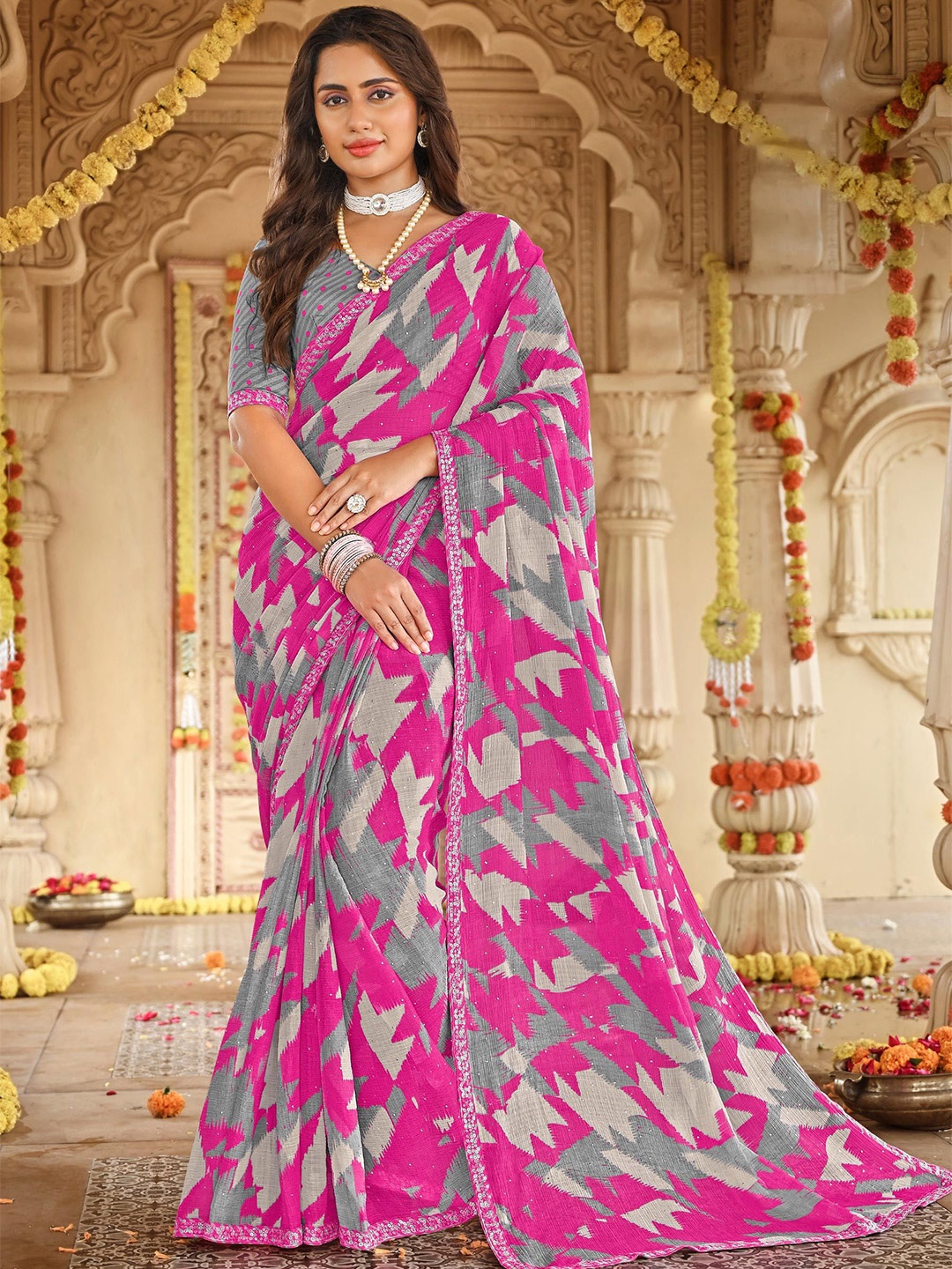 

Laxmipati Beads and Stones Art Silk Saree, Pink