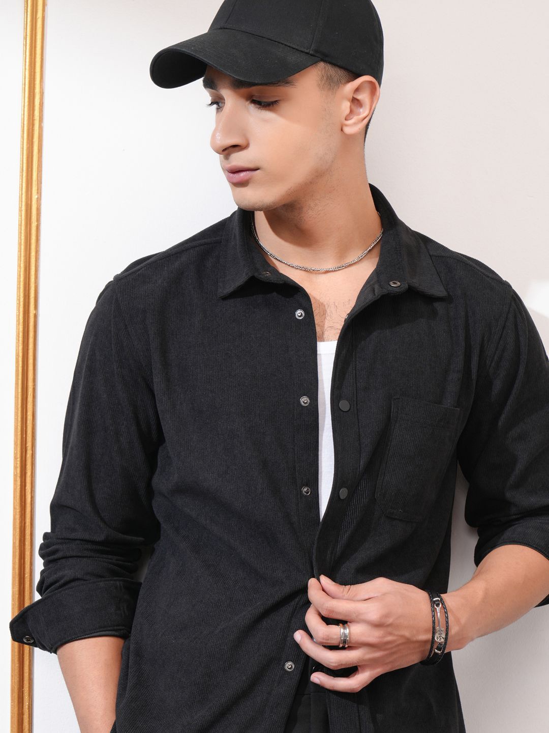 

HIGHLANDER Men Slim Fit Opaque Casual Shirt, Black