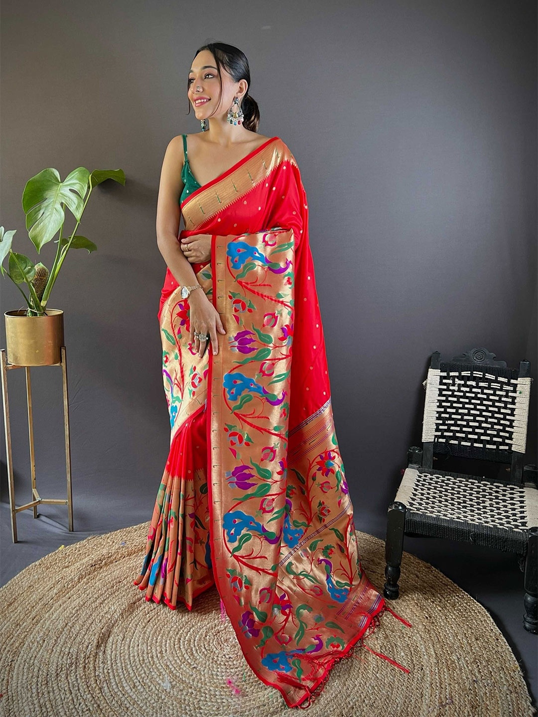 

Mitera Woven Design Zari Silk Blend Paithani Saree, Red