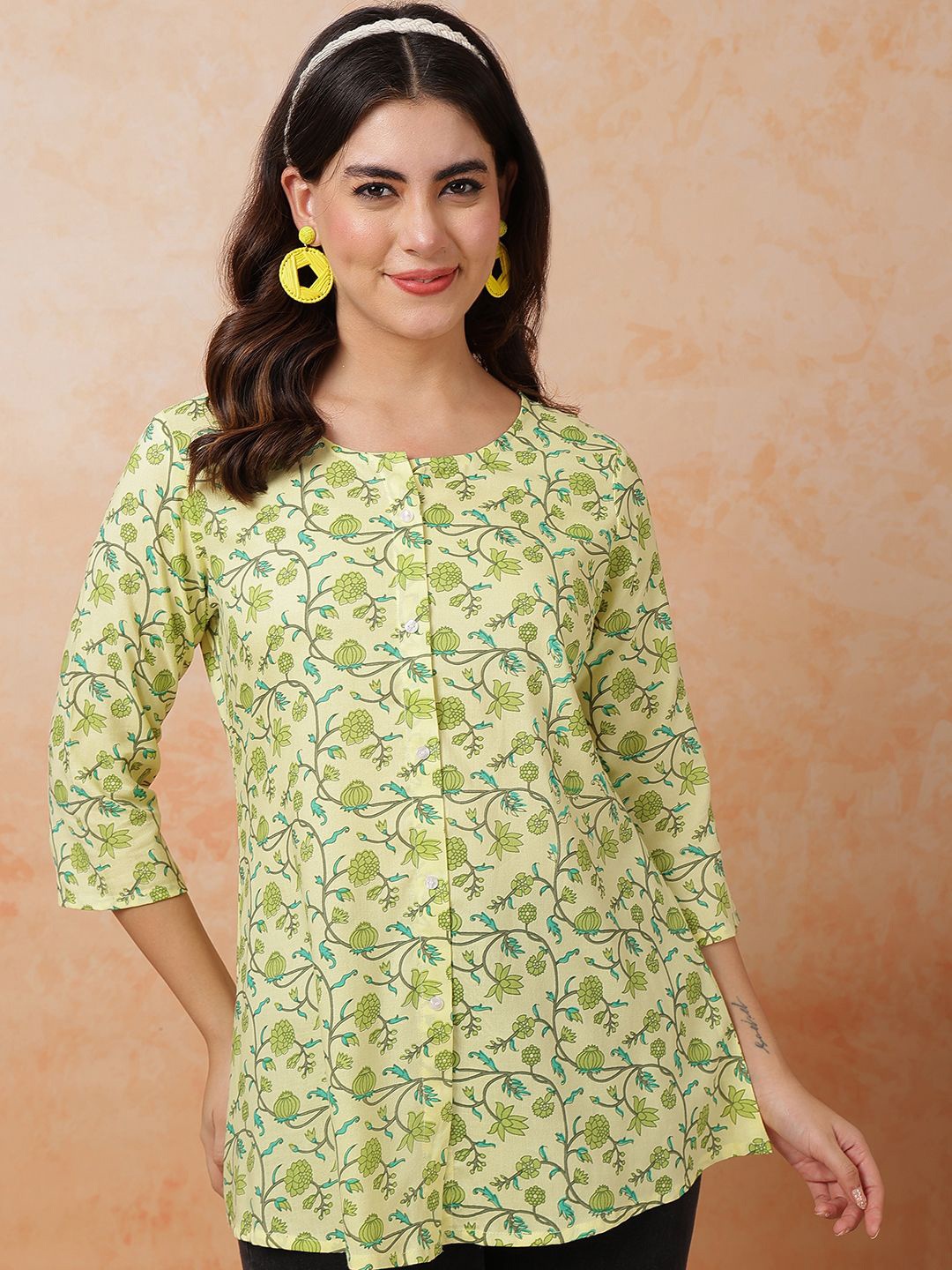 

Anouk Rustic Women Floral Printed Round Neck Top, Lime green