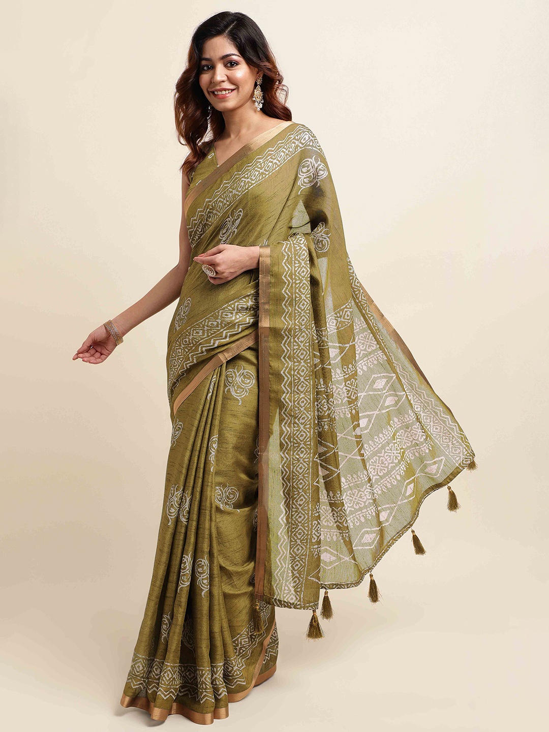 

KALINI Floral Art Silk Saree, Green