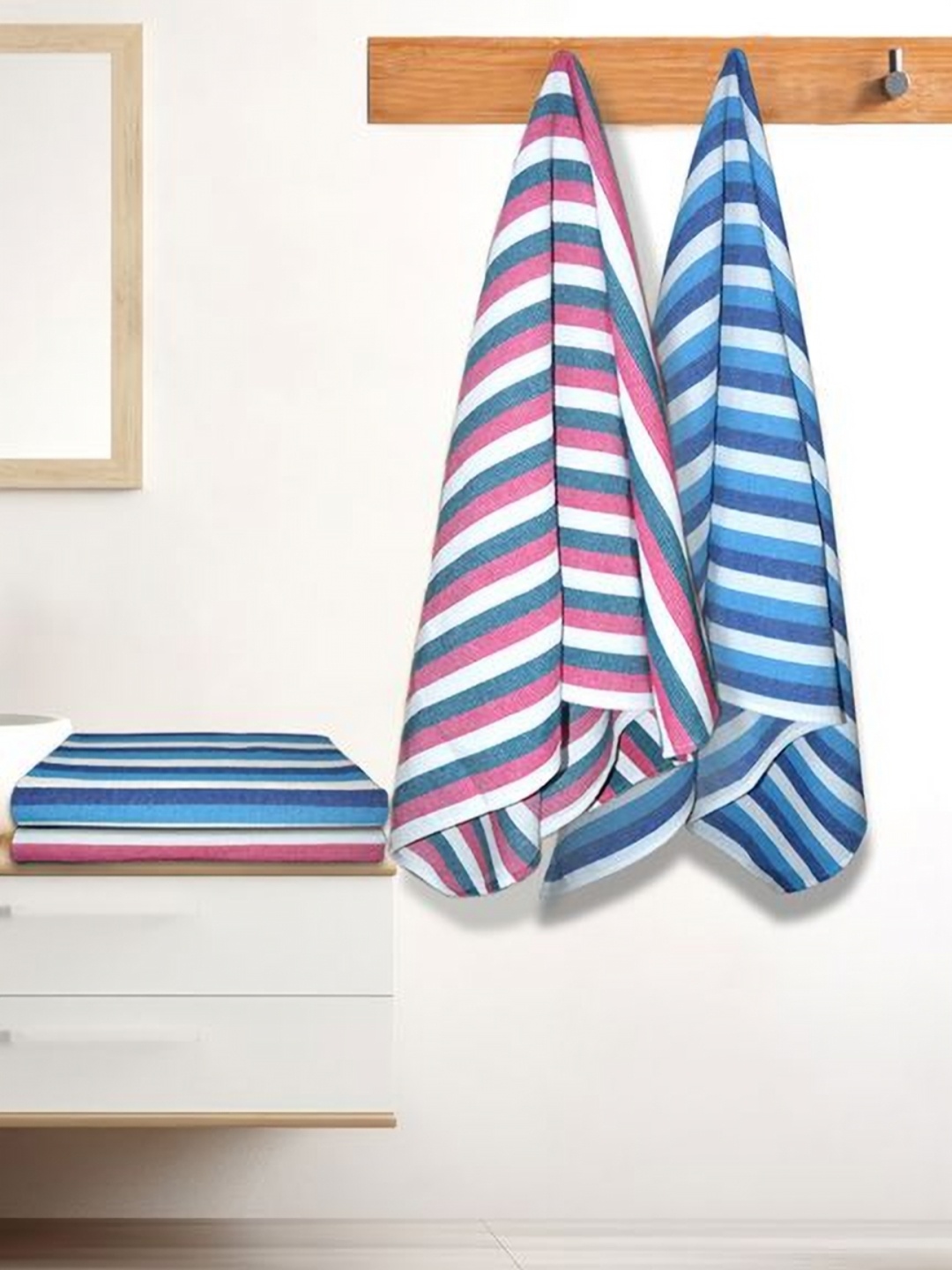 

Athom Living Iris Blue & Pink 4 Pieces Striped Cotton 210 GSM Bath Towels