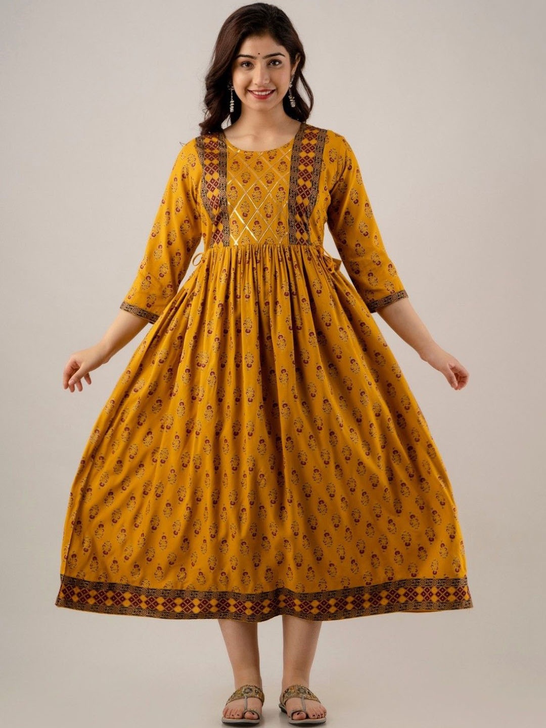 

KIAARON Women Floral Printed Gotta Patti Floral Maternity Kurta, Yellow