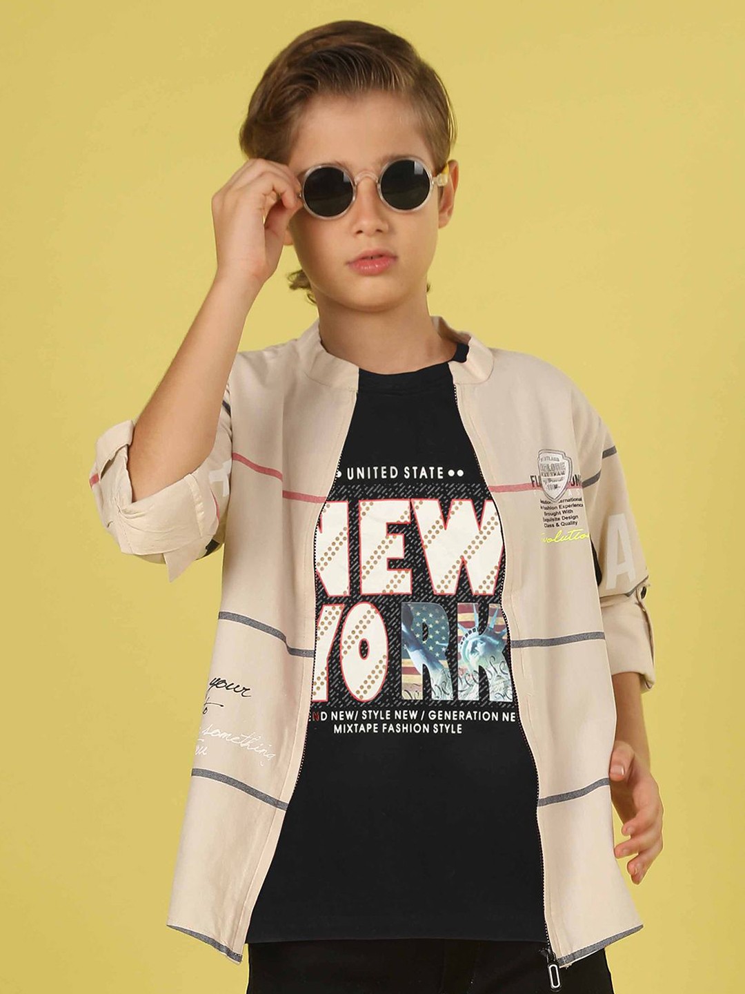 

MashUp Boys Classic Opaque Printed Casual Shirt, Khaki
