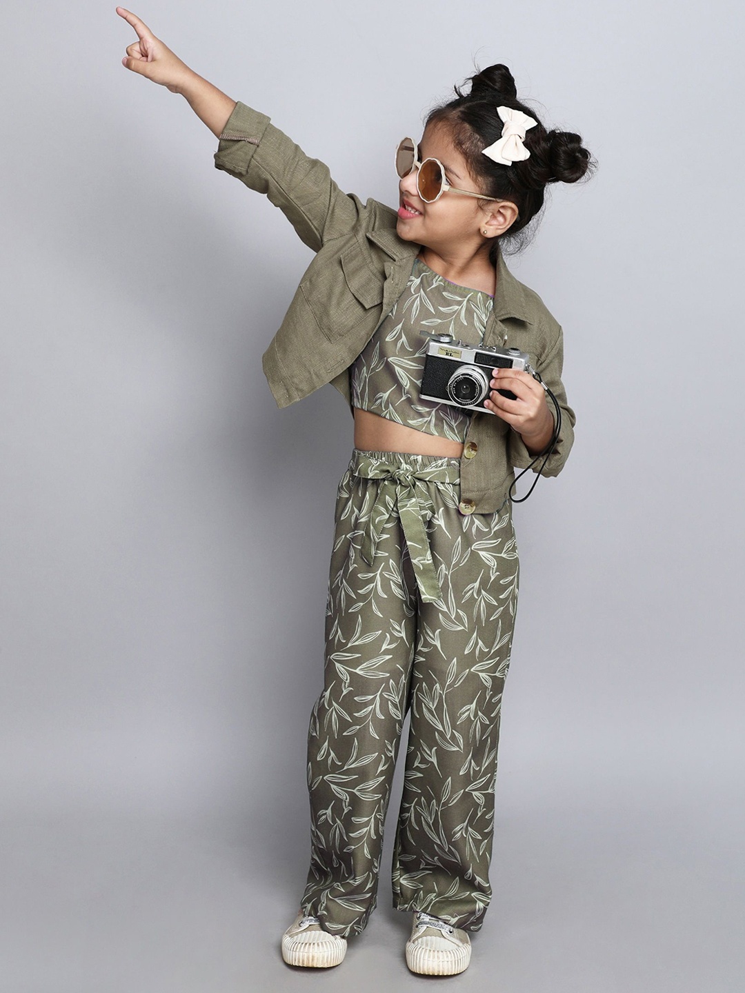 

taffykids Girls Printed Top with Trousers, Olive