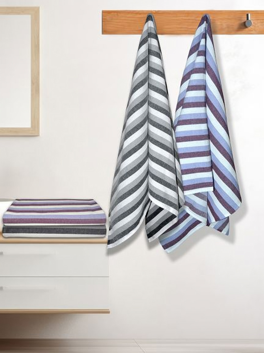 

Athom Living Iris Blue & Grey 4 Pieces Striped Printed Cotton 210 GSM Bath Towels