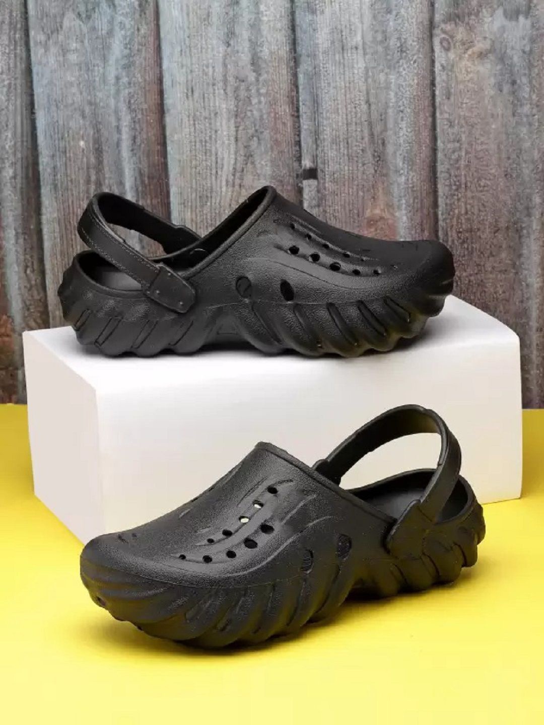 

BERSACHE Men Ultra Soft Rubber Clogs, Black