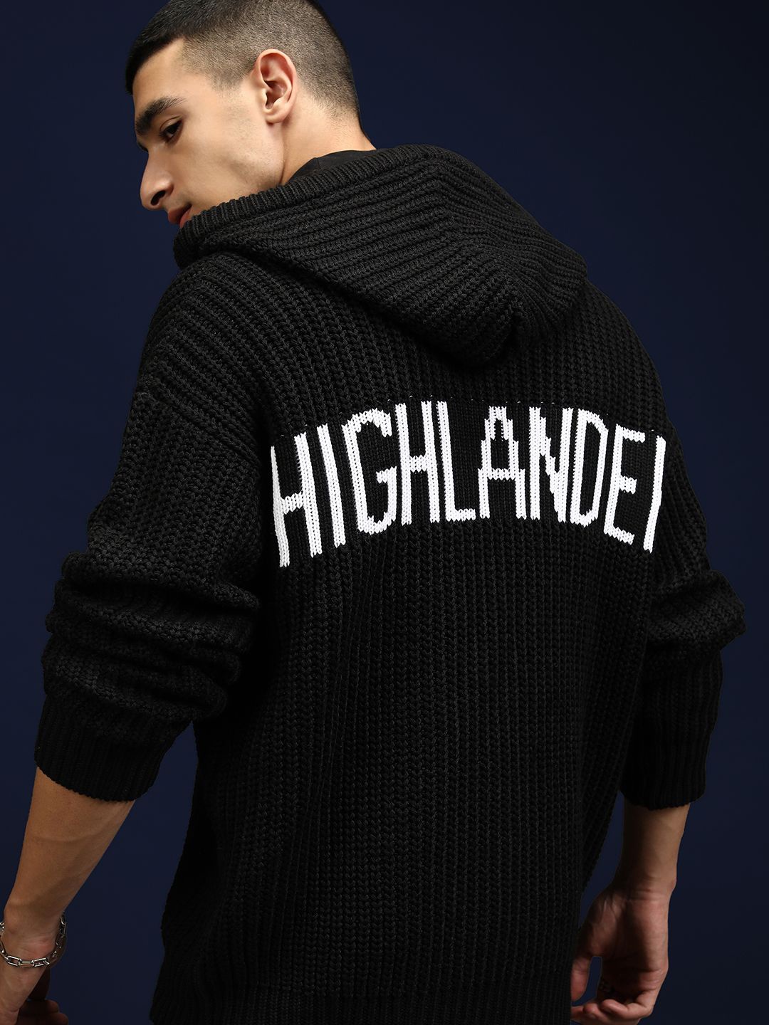 

HIGHLANDER Men Cable Knit Pullover with Zip Detail Detail, Black