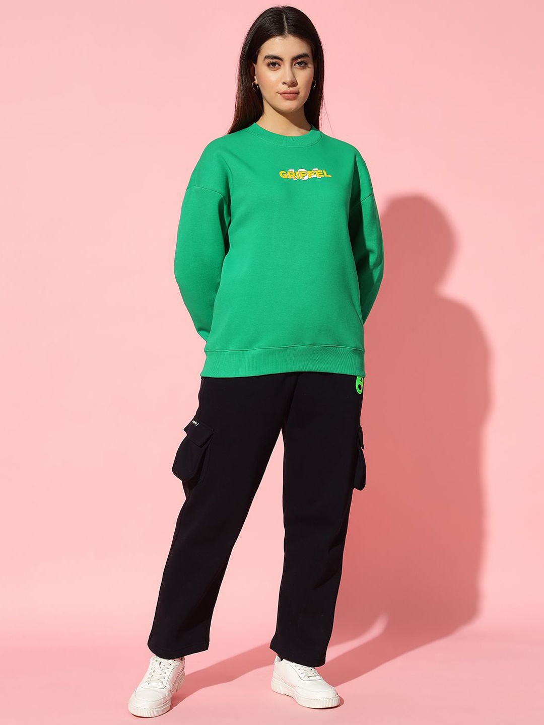 

GRIFFEL Women Printed Round Neck Sweatshirt With Trousers Sports Co-Ords, Green