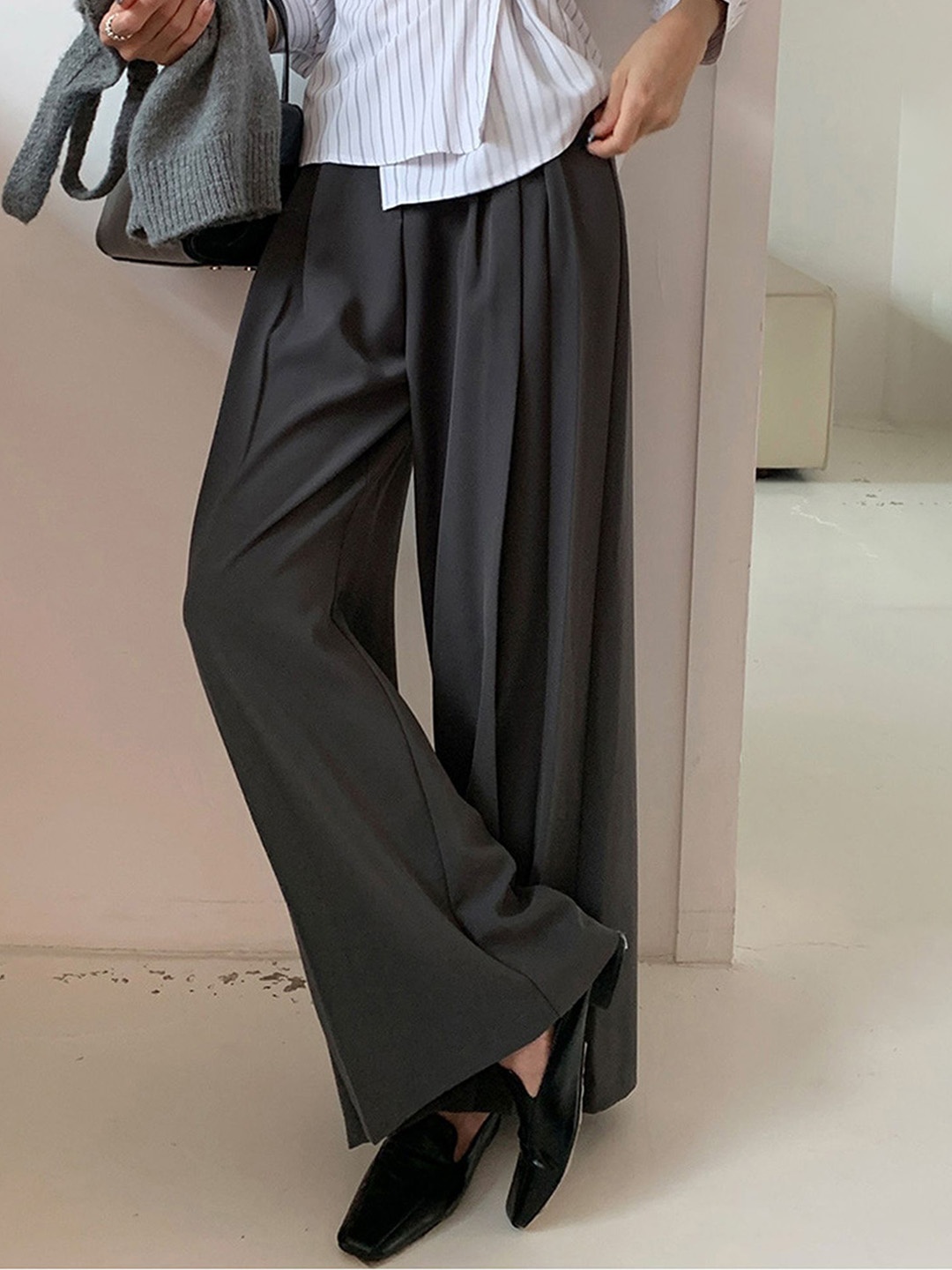 

LULU & SKY Women Loose Fit High-Rise Pleated Parallel Trousers, Grey