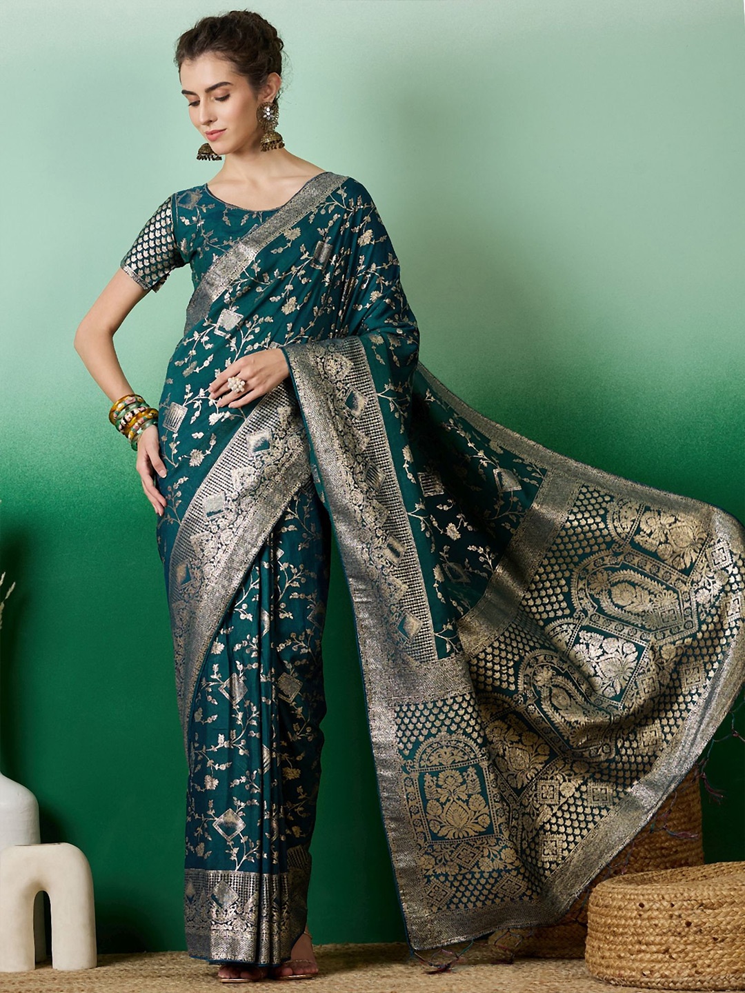 

Suha Woven Design Zari Art Silk Ready to Wear Saree, Teal