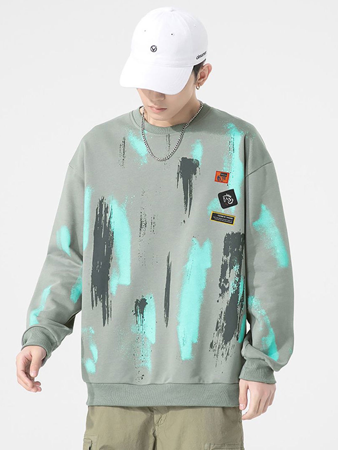 

StyleCast x Revolte Men Colourblocked Sweatshirt, Grey