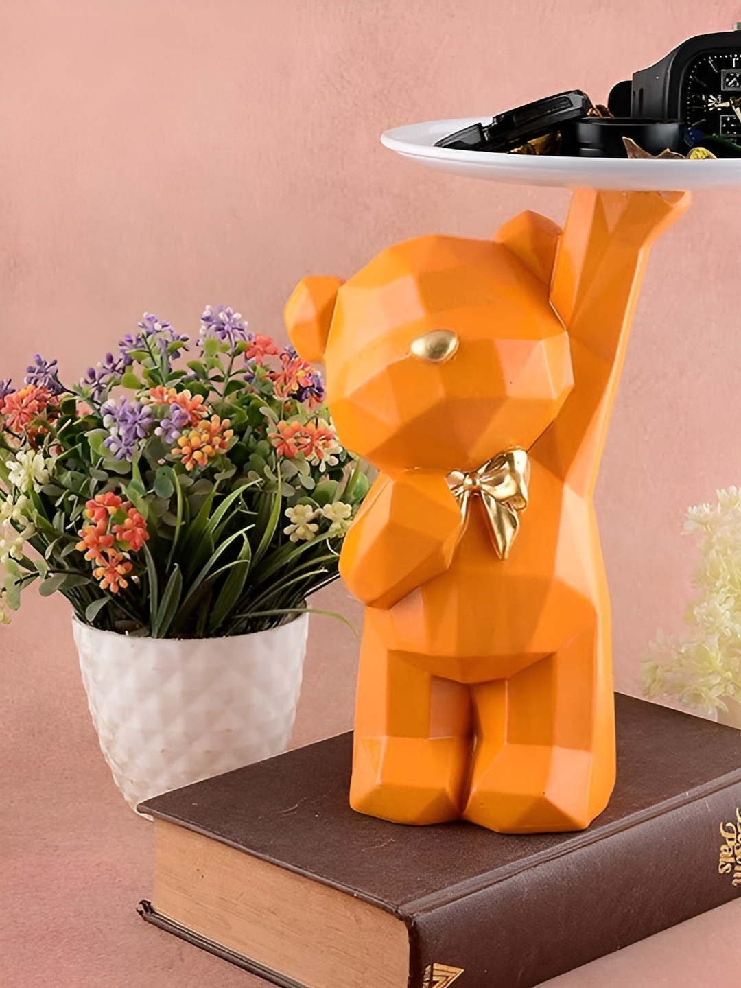 

Zart Orange Idol Showpiece
