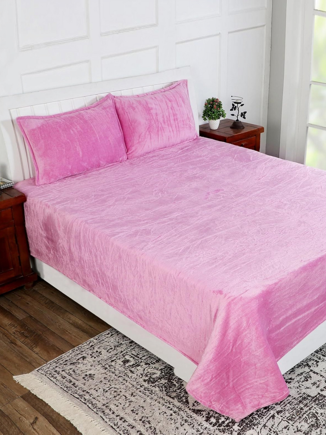 

Innovative Edge Pink 160 TC King Bedsheet with 2 Pillow Covers