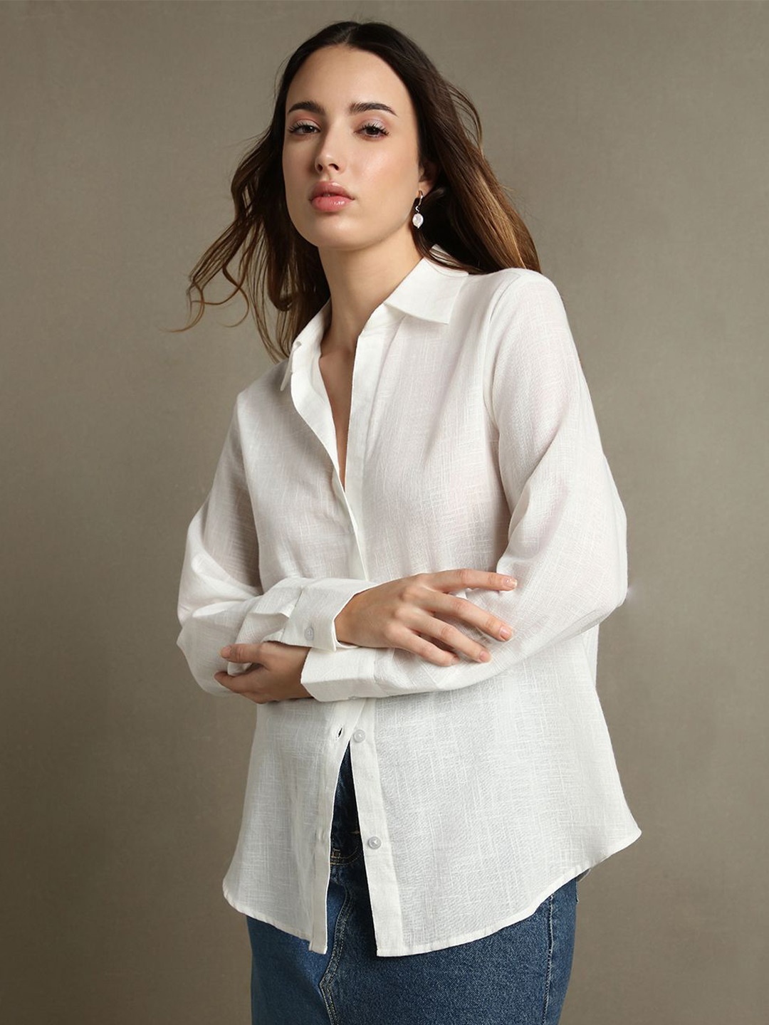 

DL Woman Spread Collar Solid Cotton Oversized Casual Shirt, White