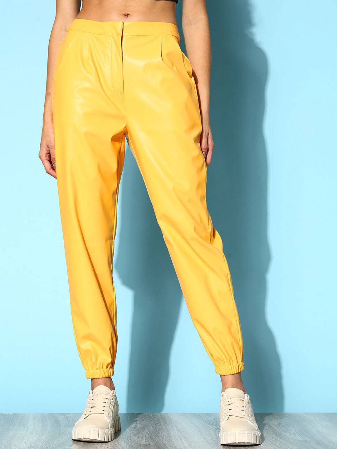 

SASSAFRAS Women Comfort Mid-Rise Joggers Trousers, Yellow