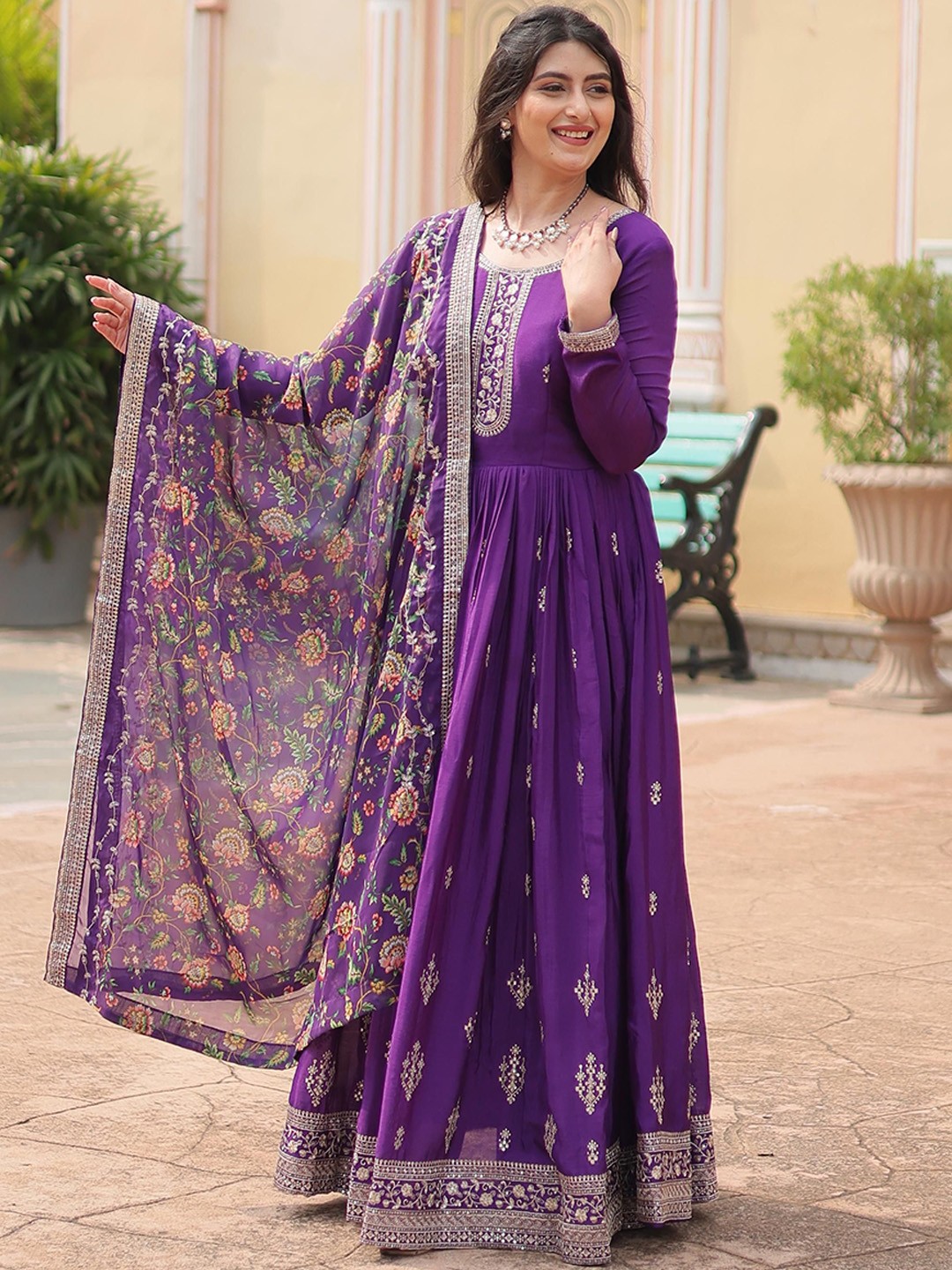 

JATRIQQ Women Embroidered Gown with Dupatta Maxi Dress, Purple