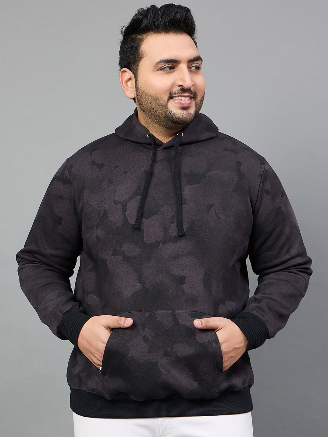 

bigbanana Men Printed Hooded Sweatshirt, Black