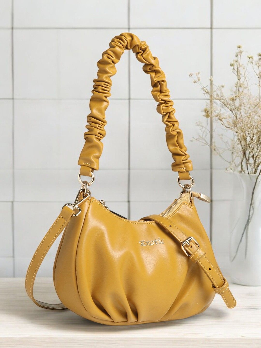 

Exotic Hobo Bag, Yellow