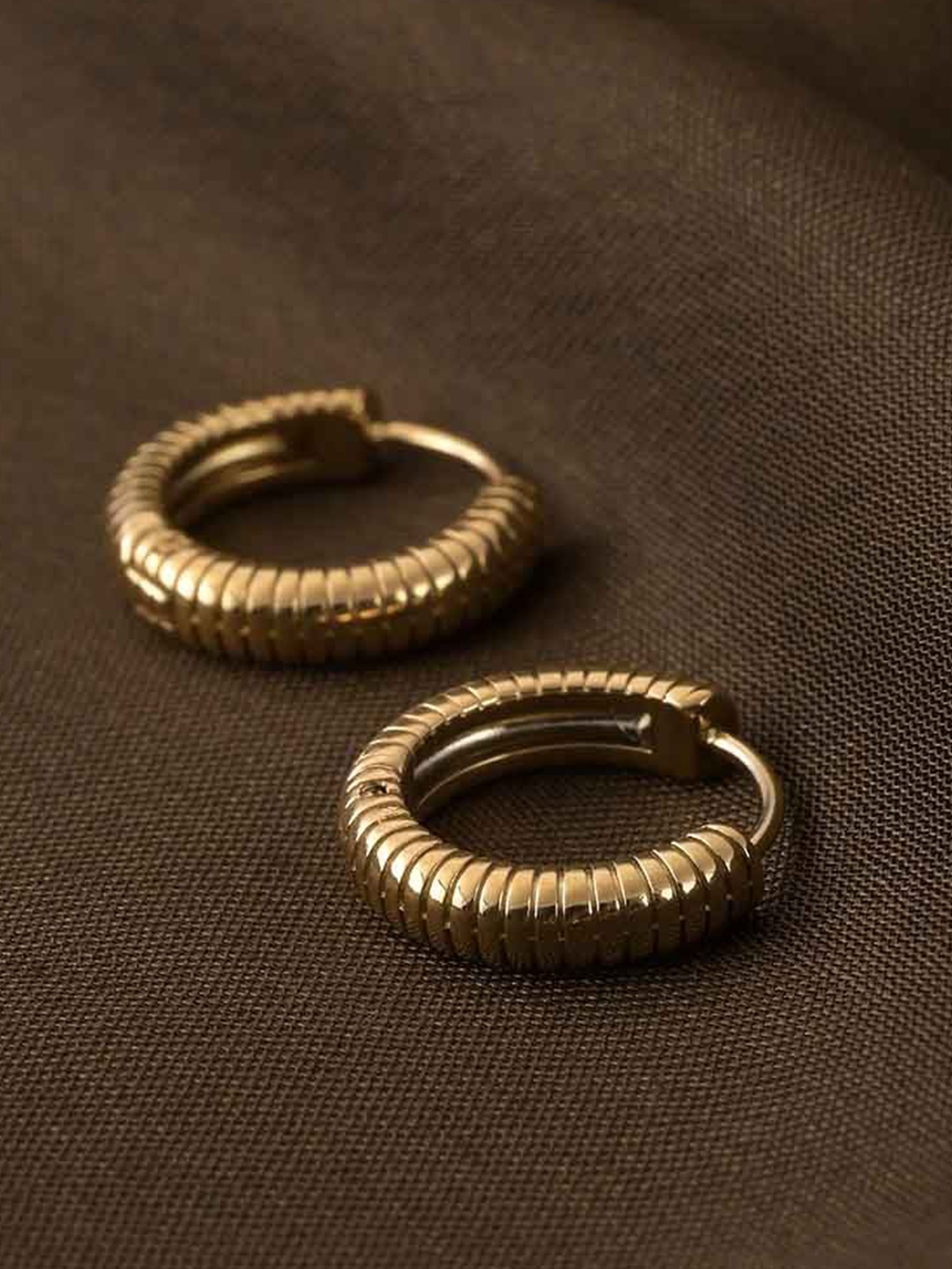 

PALMONAS Classic Hoop Earrings, Gold