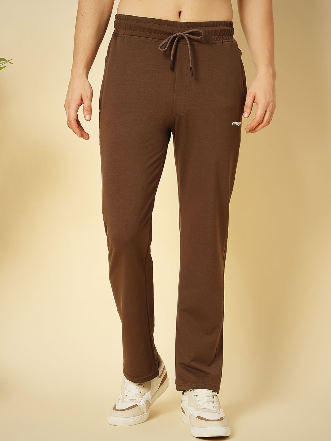 

ENSPYR Men Cotton Mid Rise Regular Fit Track Pants, Brown