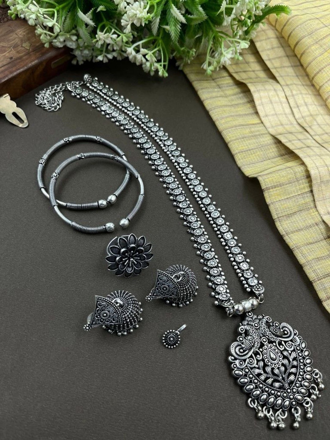 

NAMAN ARTS Vira Kolapuri Silver-Plated Oxidised Long Necklace Jewellery Set